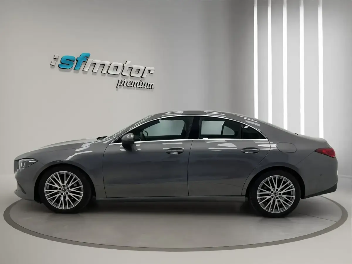 Usado Mercedes CLA200 150 CV (110 kW) 2022 Gris Berlina