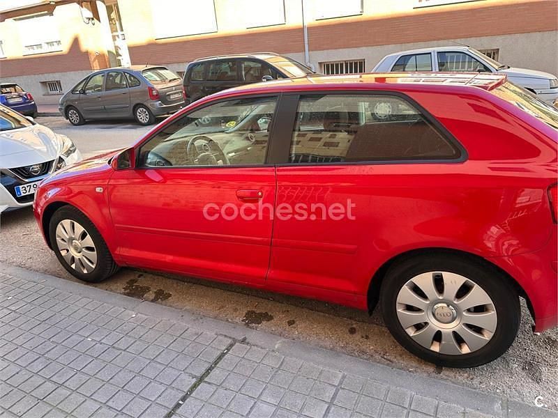 Rojo Usado 2008 Audi A3 Berlina | 4500 € (Buen precio) - Imagen 1/1