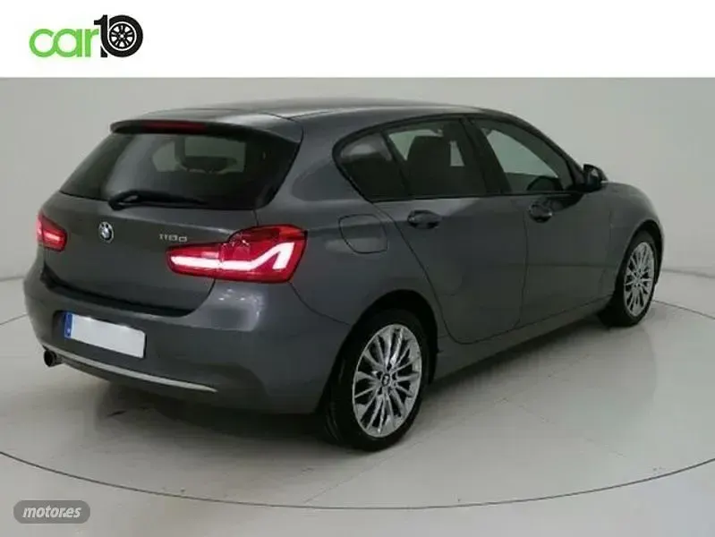 Usado BMW 118 150 CV (110 kW) 2020 Gris Berlina