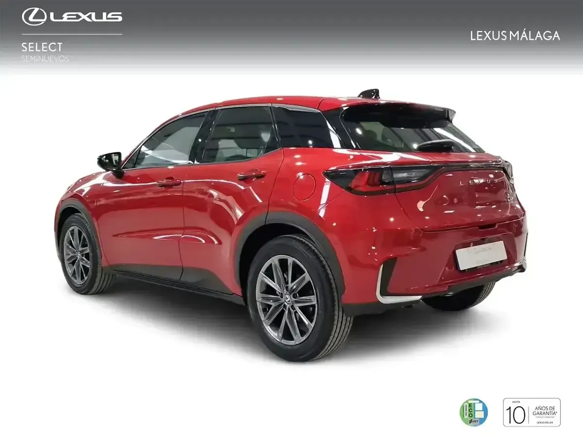 Nuevo Lexus LBX 136 CV (100 kW) 2025 Rojo SUV