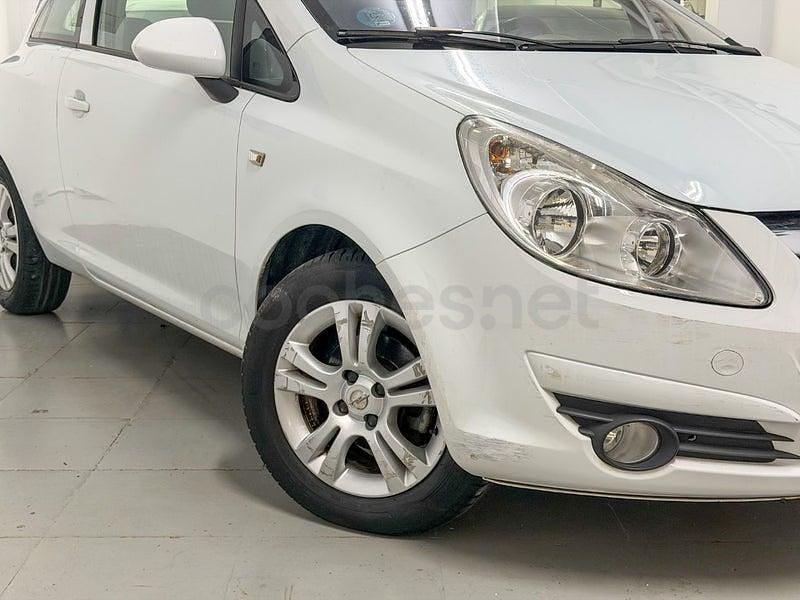 Usado Opel Corsa 90 CV (66 kW) 2009 Blanco Utilitario