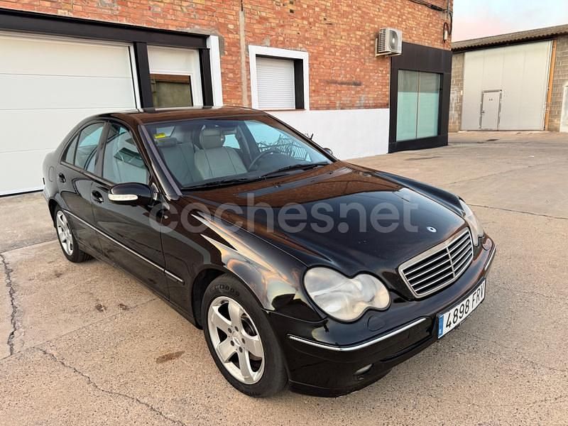 Negro Usado 2001 Mercedes C220 Avantgarde Berlina | 2900 € (Buen precio) - Imagen 1/4