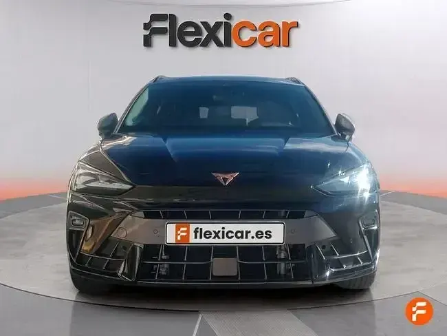 Usado Cupra Leon 204 CV (150 kW) 2025 Negro
