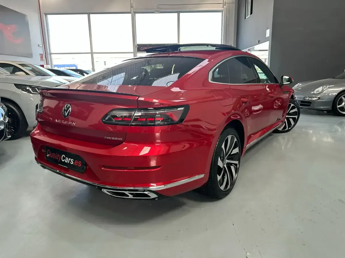 Usado VW Arteon R-line 218 CV (160 kW) 2022 Rojo