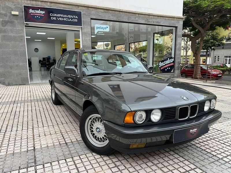 Blanco Usado 1988 BMW 535 Berlina | 11.995 € - Imagen 1/4