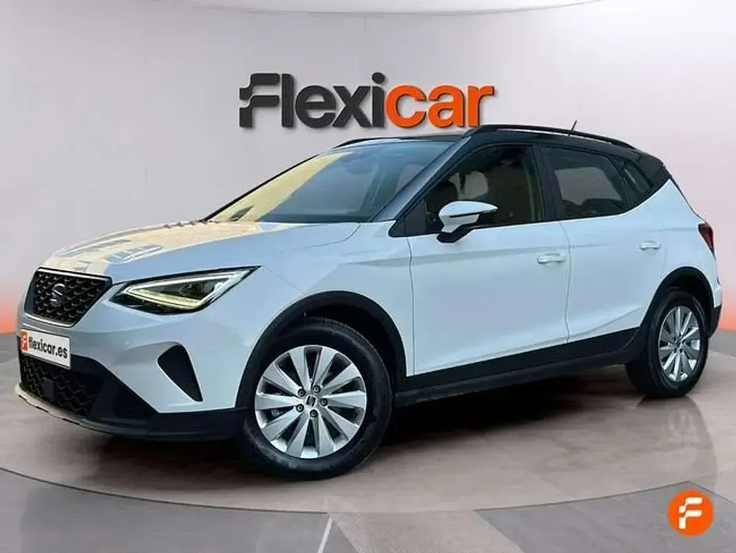 Usado Seat Arona Style 116 CV (85 kW) 2024 Blanco SUV