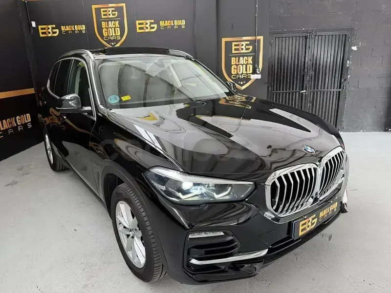 Usado BMW X5 Comfort Edition 265 CV (194 kW) 2020 Negro SUV