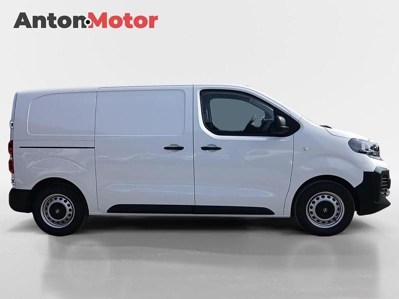 Usado Opel Vivaro S 120 CV (88 kW) 2024 Blanco Monovolumen