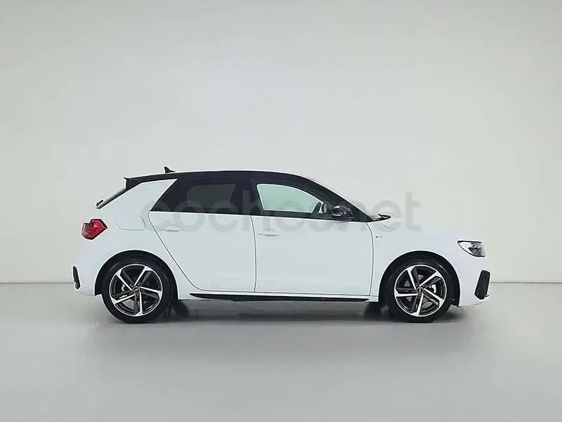 Usado Audi A1 Sportback Black Edition 116 CV (85 kW) 2025 Beige Utilitario