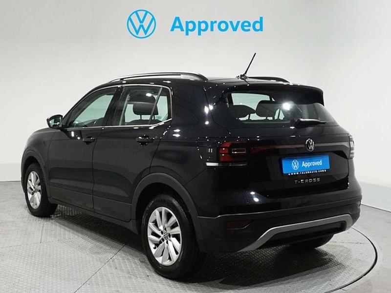 Usado VW T-Cross Advance 110 CV (80 kW) 2022 Negro SUV