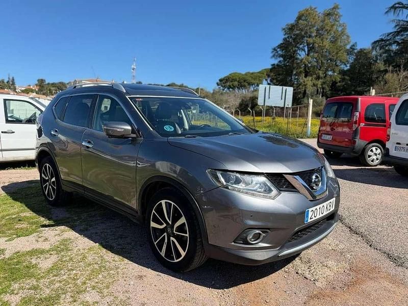 Usado Nissan X-Trail Tekna 177 CV (130 kW) 2017 Gris SUV