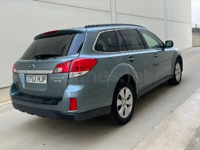 Usado Subaru Legacy 150 CV (110 kW) 2014 Azul Familiar