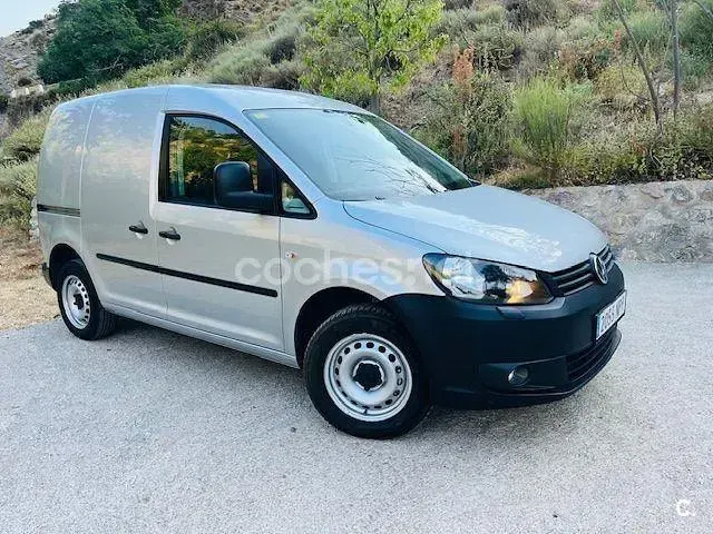 Usado VW Caddy Pro 75 CV (55 kW) 2014 Gris / plata Monovolumen
