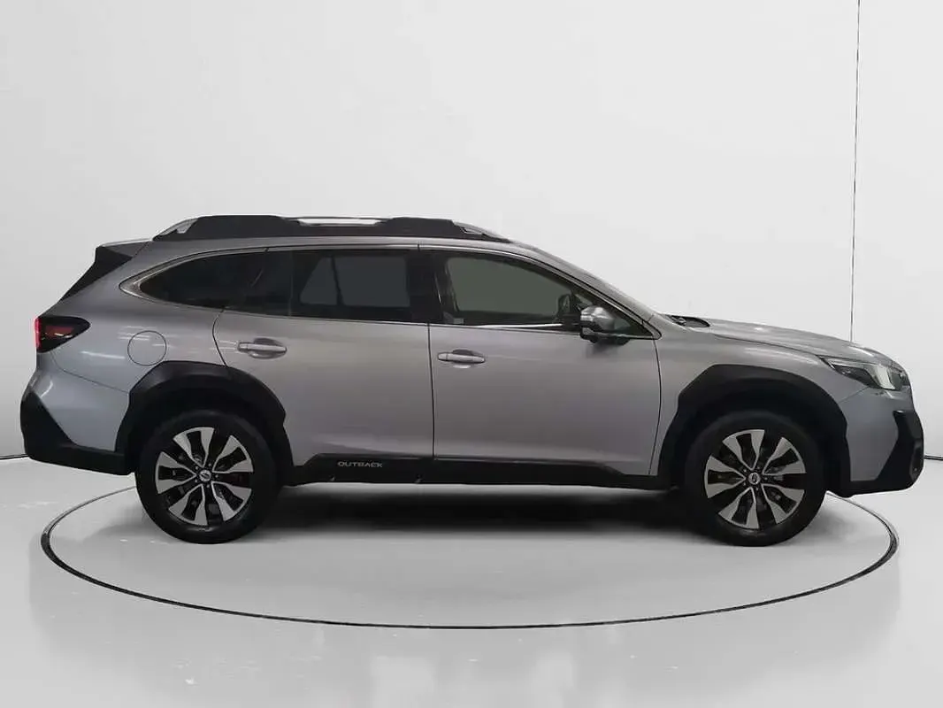 Usado Subaru Outback 169 CV (124 kW) 2023 Blanco Familiar