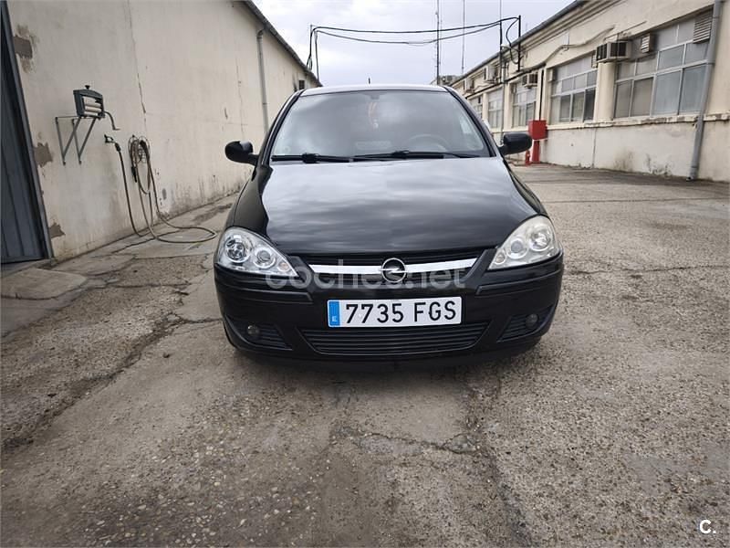 Negro Usado 2006 Opel Corsa Essentia Berlina | 3800 € (Precio justo) - Imagen 1/4