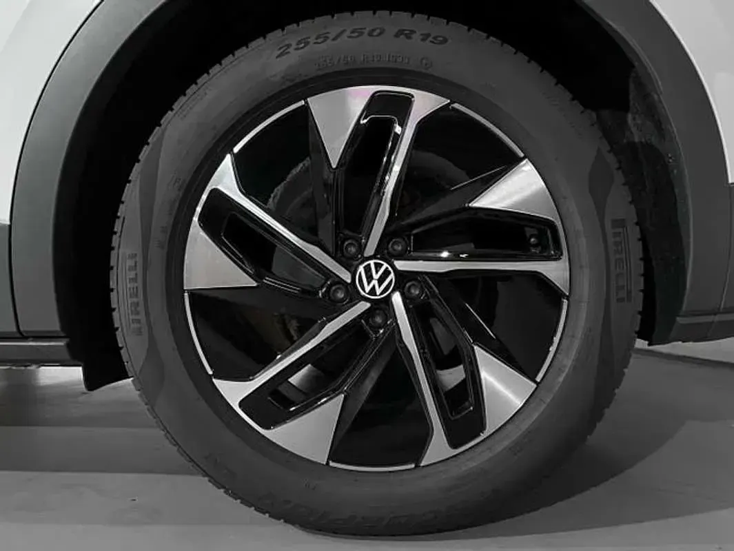 Begagnad VW ID.4 Pro 150 kW (204 HK) 2024 Vit SUV