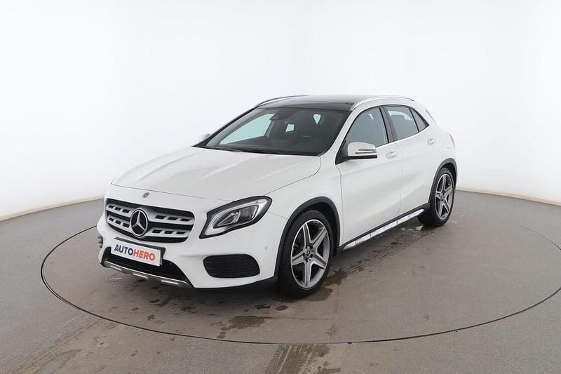 Blanco Usado 2018 Mercedes GLA200 AMG line SUV | 22.999 € (Precio justo) - Imagen 1/3