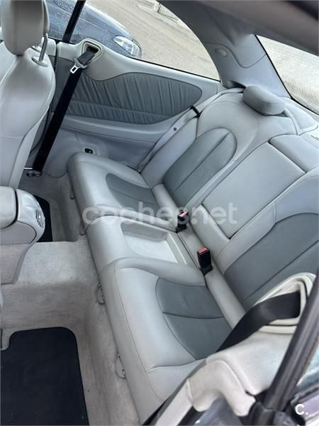 Gris / plata Usado 2004 Mercedes CLK270 Avantgarde Coupe | 4000 € (Buen precio) - Imagen 1/1