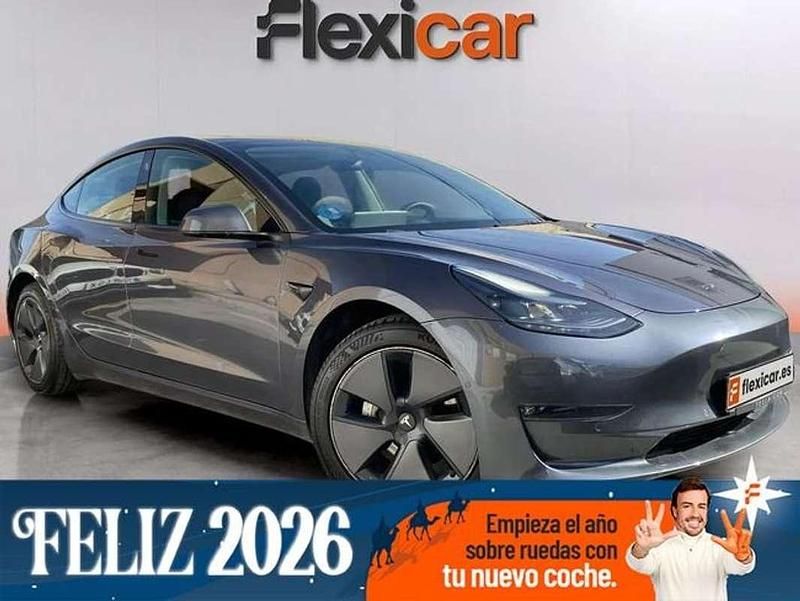 Gris Usado 2022 Tesla Model 3 Berlina | 25.990 € (Precio justo) - Imagen 1/4