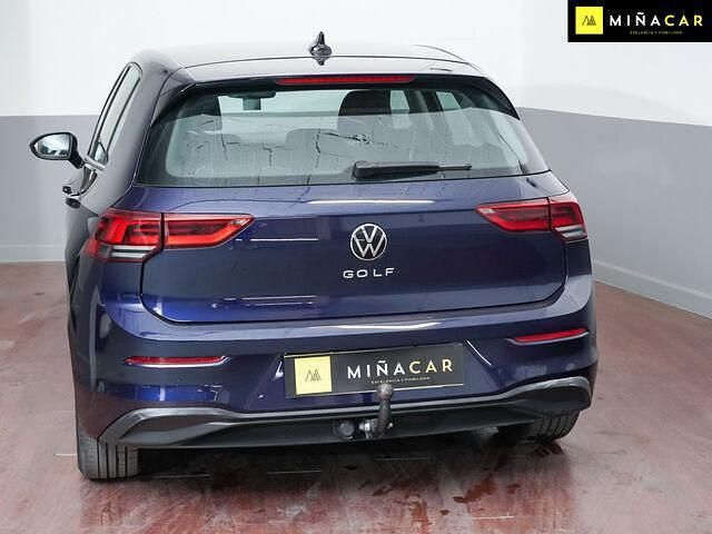 Usado VW Golf VIII 110 CV (80 kW) 2021 Blanco Berlina