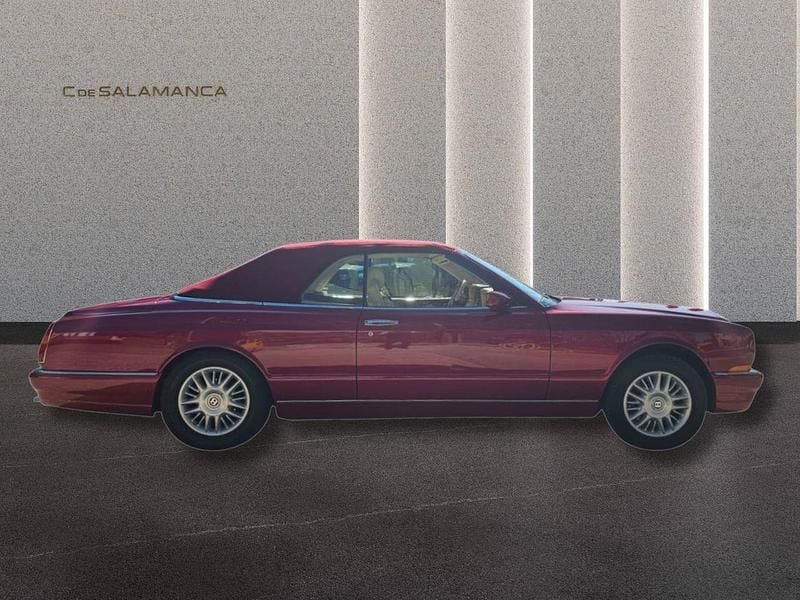 Usado Bentley Azure Mulliner 420 CV (308 kW) 1999 Rojo metalizado Descapotable