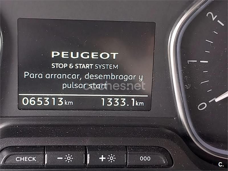 Usado Peugeot Traveller Active 150 CV (110 kW) 2017 Negro Monovolumen