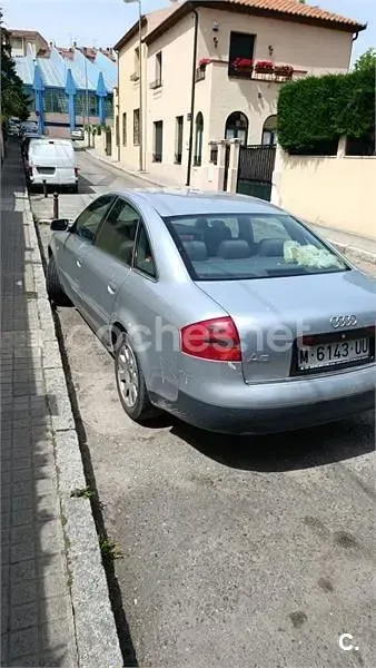 Usado Audi A6 165 CV (121 kW) 1997 Gris / plata Berlina