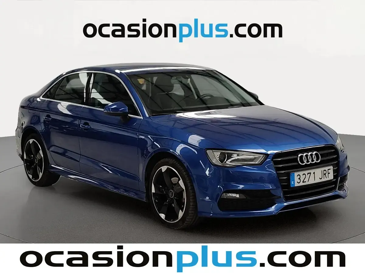 Usado Audi A3 S-Line 110 CV (80 kW) 2016 Azul Berlina