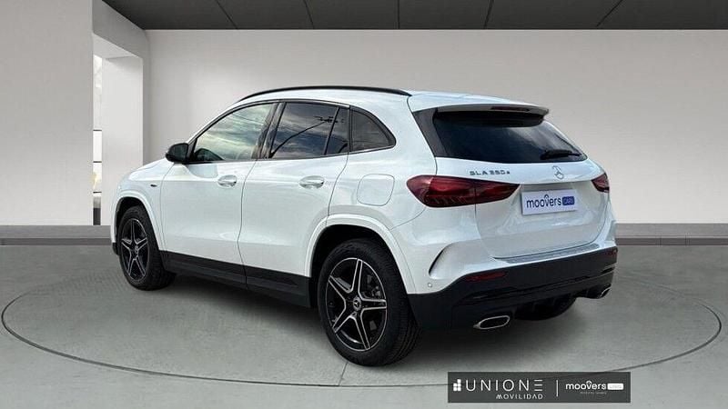 Usado Mercedes GLA250 218 CV (160 kW) 2025 Blanco SUV