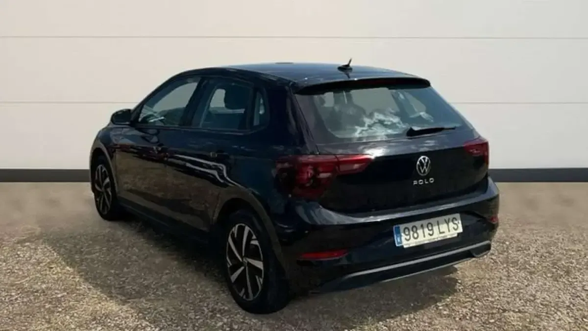 Usado VW Polo Life 110 CV (80 kW) 2022 Negro Utilitario