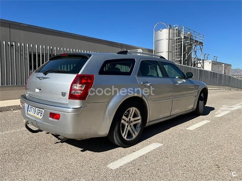 Usado Chrysler 300C Touring 218 CV (160 kW) 2008 Gris / plata Familiar