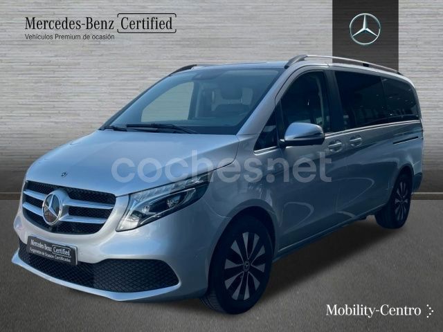 Gris / plata Usado 2022 Mercedes V250 Avantgarde Monovolumen | 53.228 € (Super precio) - Imagen 1/4