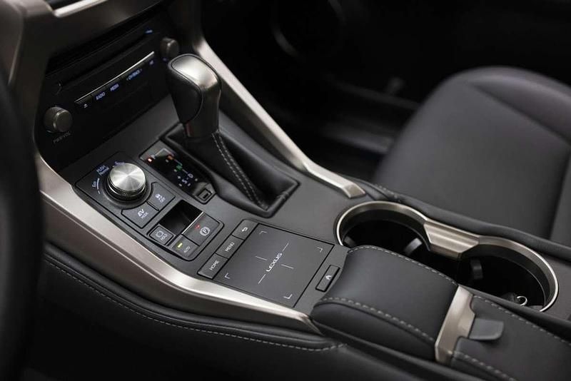 Usado Lexus NX300h 197 CV (144 kW) 2021 Blanco SUV