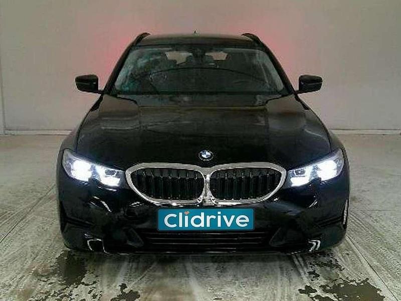 Usado BMW 320 190 CV (139 kW) 2021 Negro Familiar