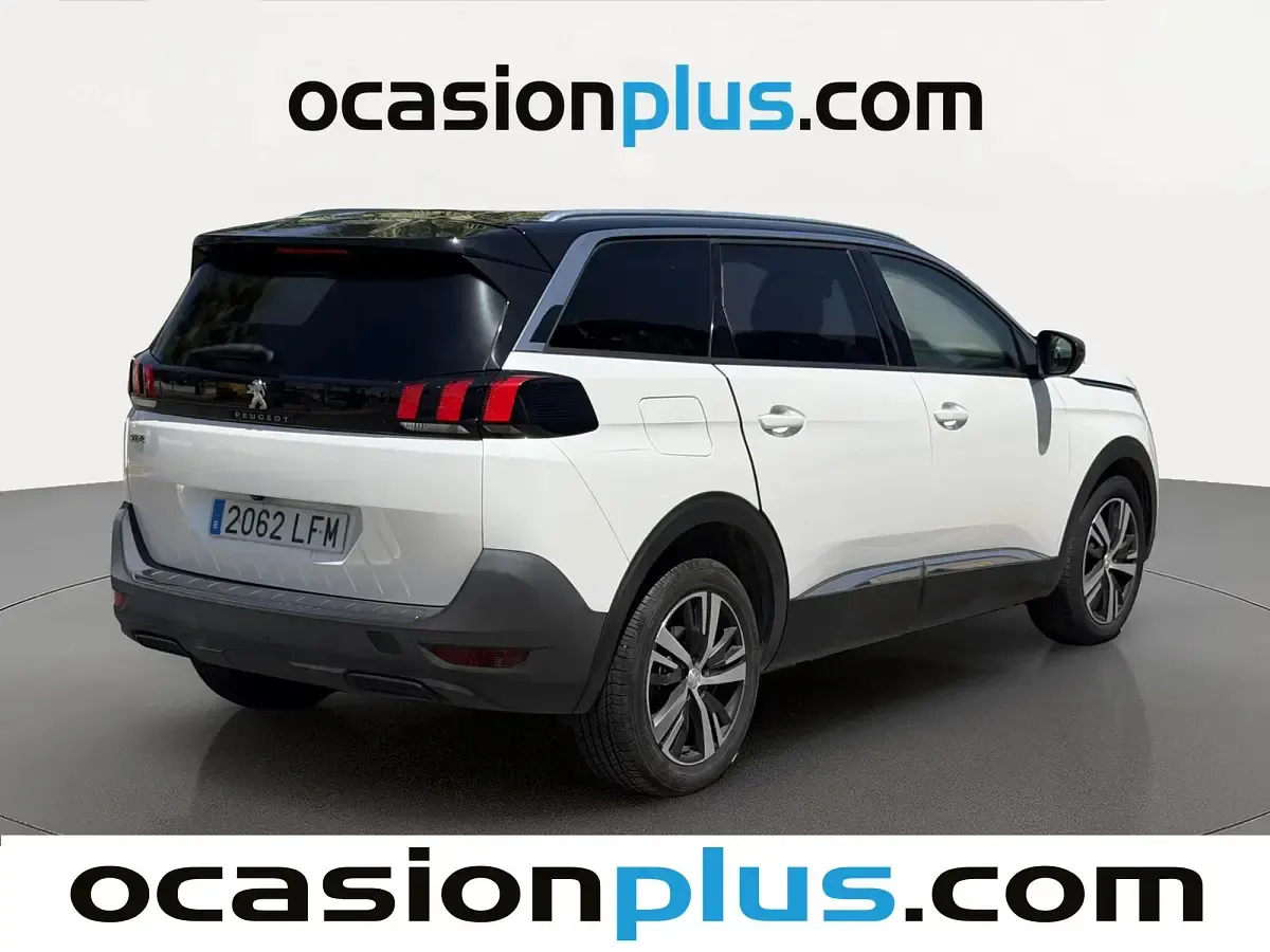 Usado Peugeot 5008 Allure 130 CV (95 kW) 2020 Blanco SUV