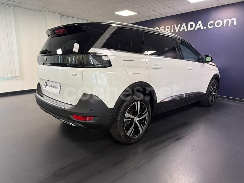 Usado Peugeot 5008 GT 130 CV (95 kW) 2022 Blanco Monovolumen
