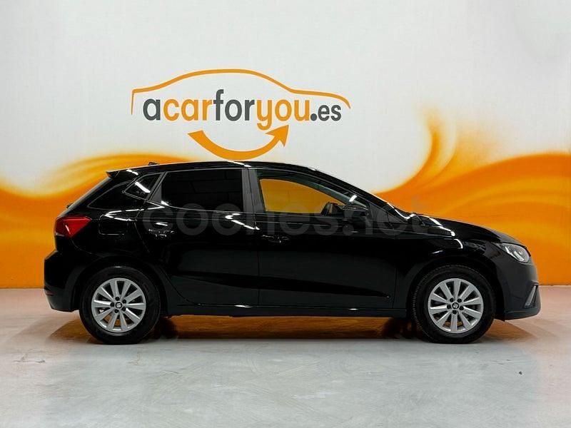 Usado Seat Ibiza Style 110 CV (80 kW) 2021 Negro Utilitario