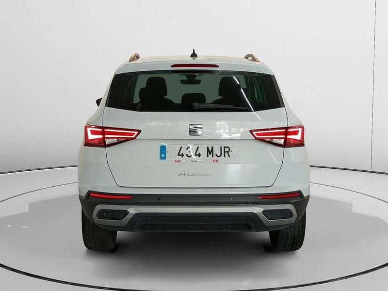 Usado Seat Ateca Style 151 CV (111 kW) 2023 Blanco SUV