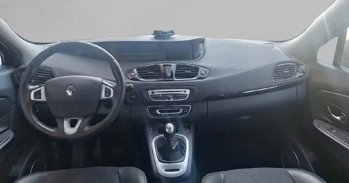 Usado Renault Grand Scénic III Dynamique 130 CV (95 kW) 2012 Monovolumen