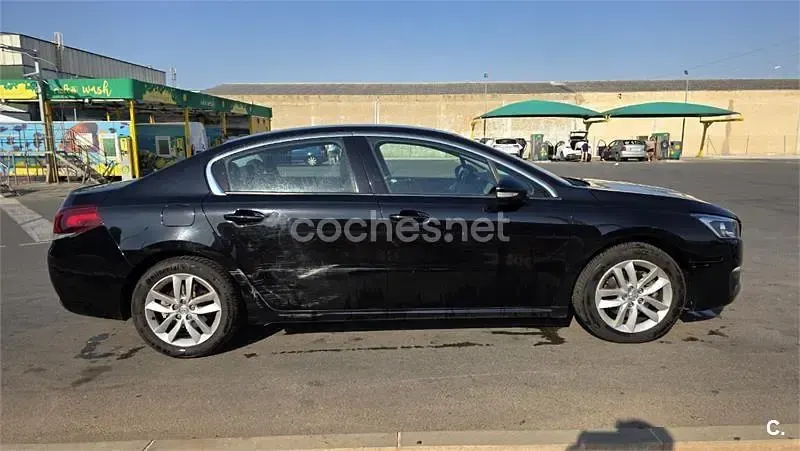 Usado Peugeot 508 Active 140 CV (102 kW) 2015 Negro Berlina