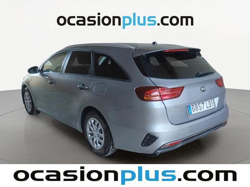 Usado Kia Ceed 120 CV (88 kW) 2019 Gris plata Utilitario
