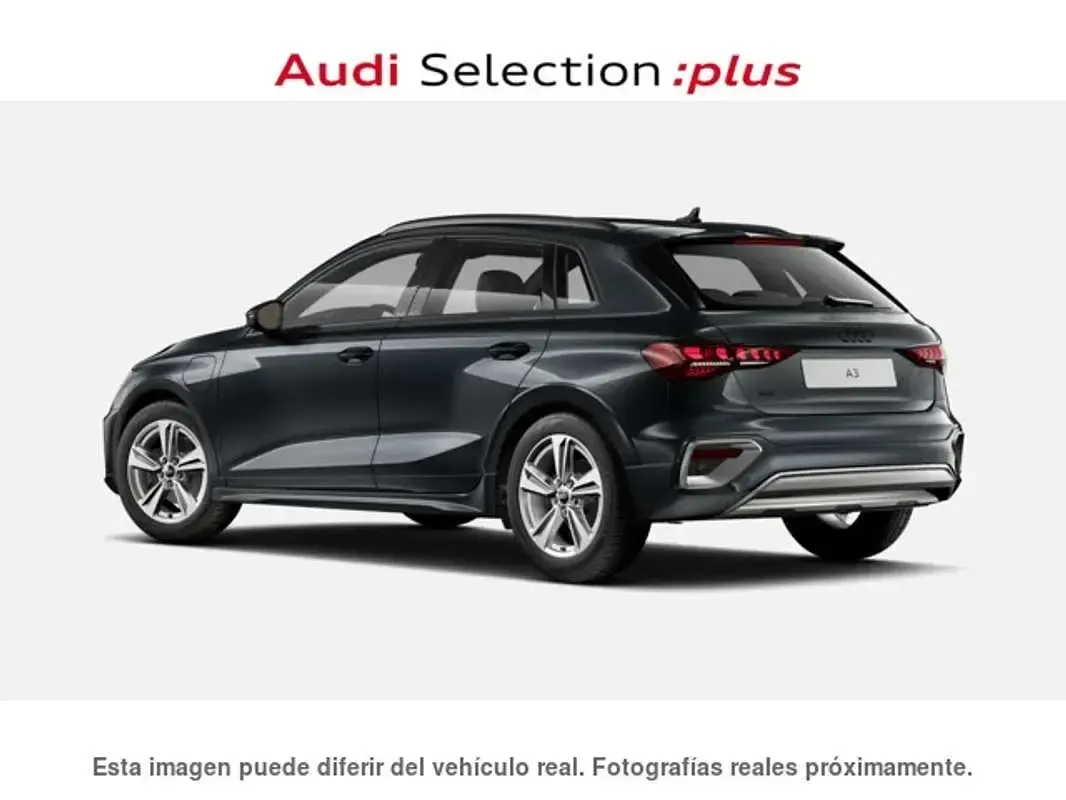 Usado Audi A3 Advanced 205 CV (150 kW) 2025 Gris SUV
