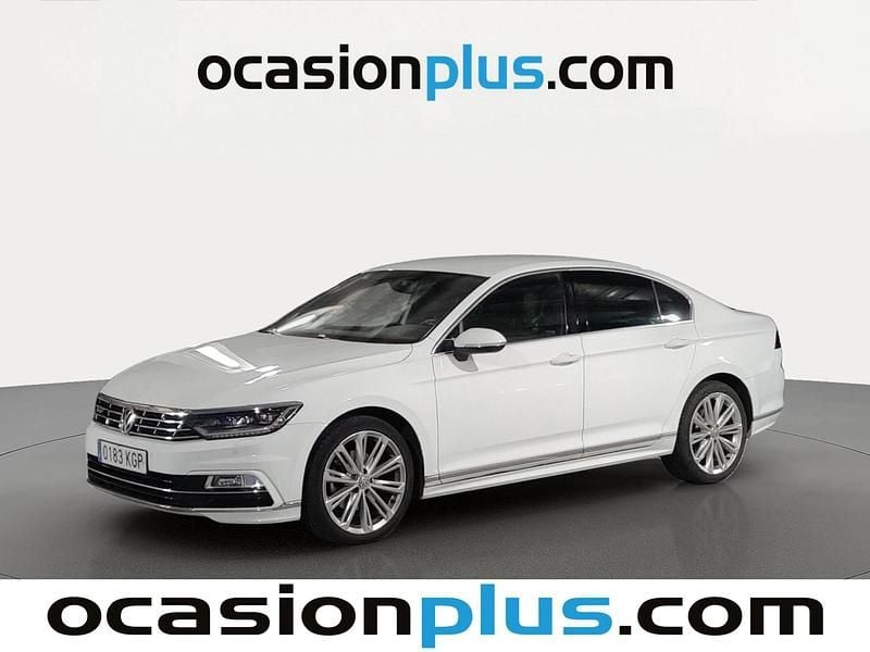 Blanco Usado 2018 VW Passat Sport Berlina | 18.000 € (Precio justo) - Imagen 1/4