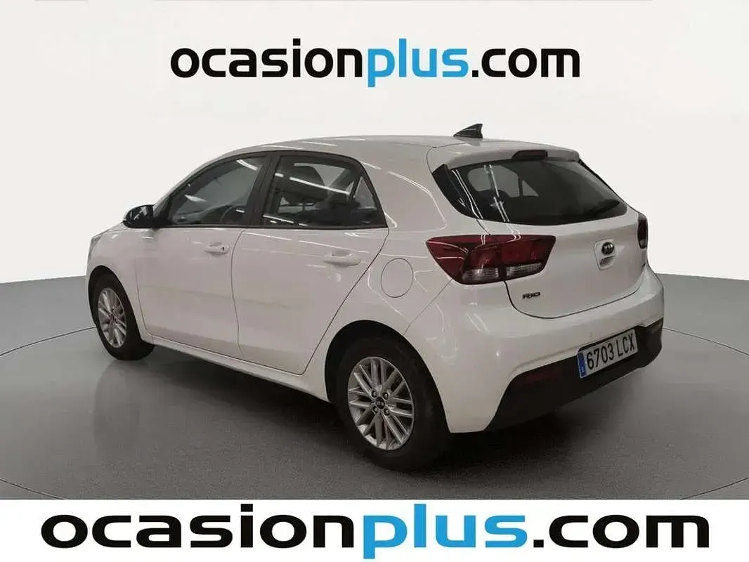 Usado Kia Rio 101 CV (74 kW) 2019 Blanco Utilitario