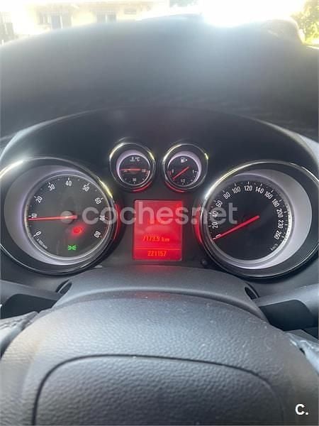 Usado Opel Astra Enjoy 115 CV (84 kW) 2010 Negro Berlina