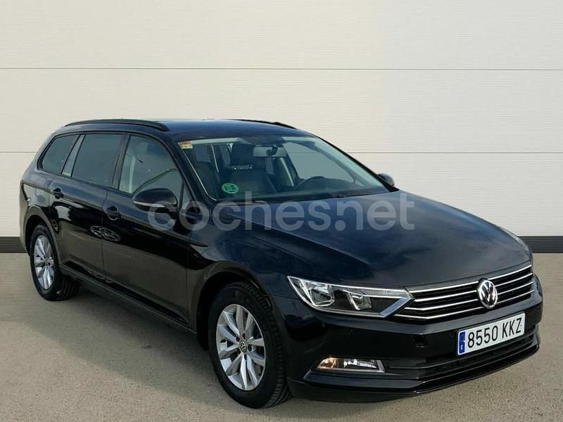 Negro Usado 2018 VW Passat Edition Familiar | 16.300 € (Buen precio) - Imagen 1/4
