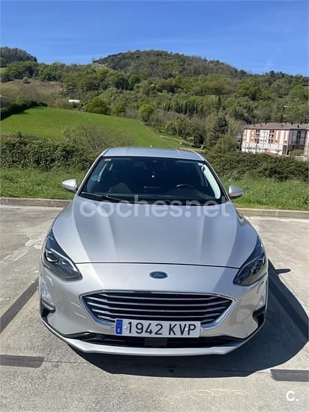 Usado Ford Focus ST-Line 125 CV (91 kW) 2019 Gris / plata Berlina