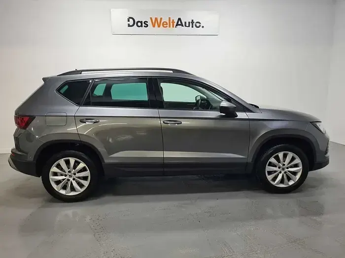 Usado Seat Ateca Style 150 CV (110 kW) 2025 Gris SUV