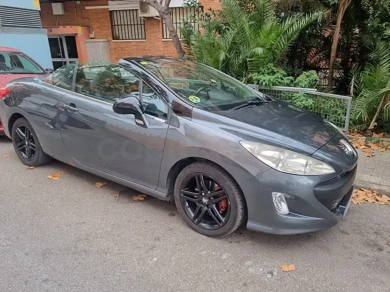 Usado Peugeot 308 CC Sport 140 CV (102 kW) 2011 Marrón Descapotable