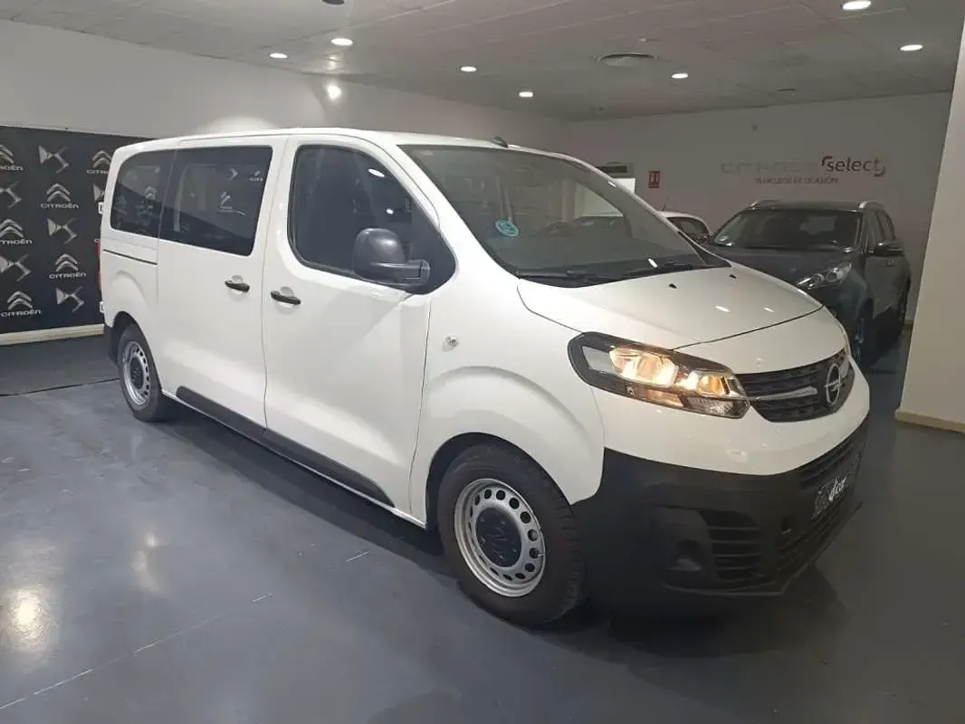 Usado Opel Vivaro-e Combi S 102 CV (75 kW) 2020 Blanco Monovolumen